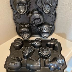 Nordic Ware Zoo Friends Muffin Cake Baking Pan EUC